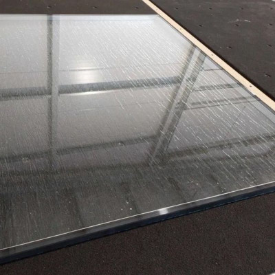 Kora 4 mm 118 silvit / 16 mm Alu Argon / Optitherm 4 mm Si3 793x840mm