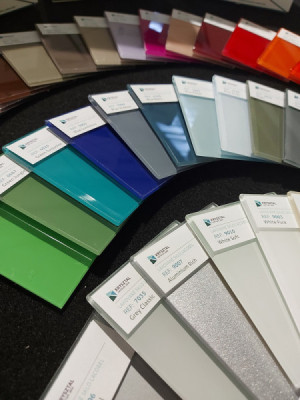 Lakierowane szkło Lacobel REF – zestaw próbek szkła